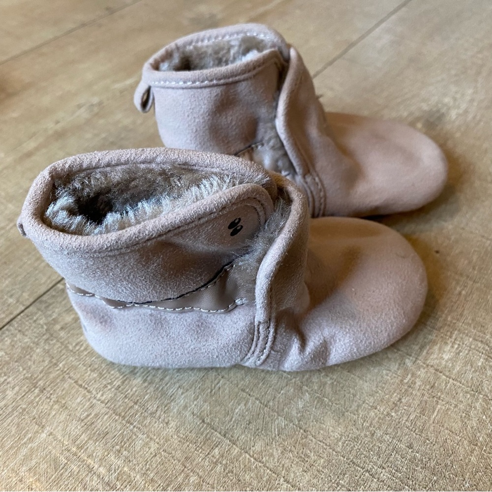 Surprize by Stride Rite pull-on walkers, size 12-18 months